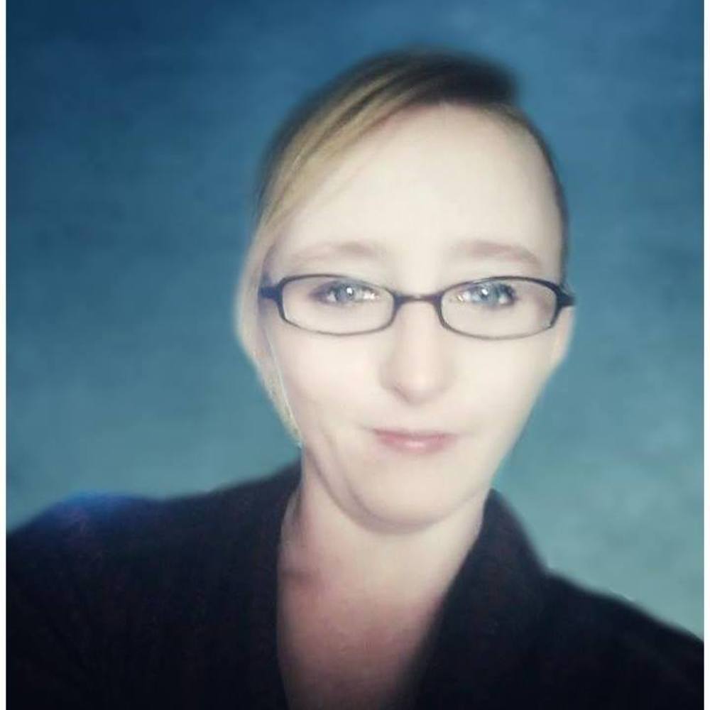 Meet your Posher, Adriana